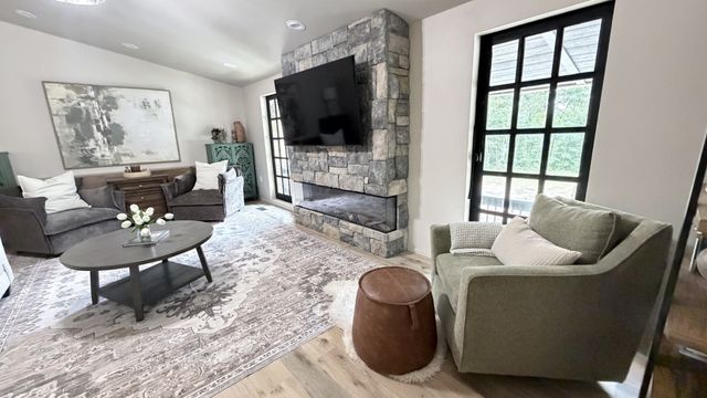 226 1st St, Altamont, TN 37301
