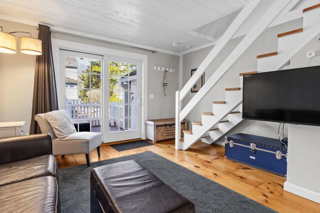 4 Hyannis Point Road UNIT 4, Mashpee, MA 02649