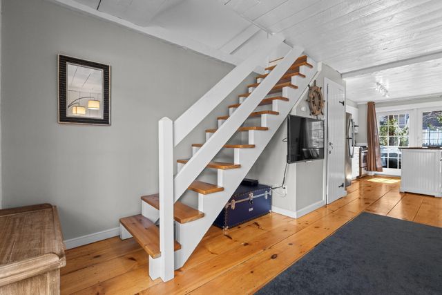 4 Hyannis Point Road UNIT 4, Mashpee, MA 02649