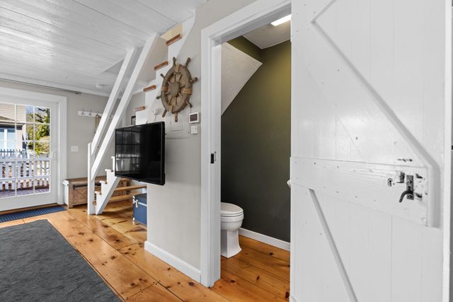 4 Hyannis Point Road UNIT 4, Mashpee, MA 02649