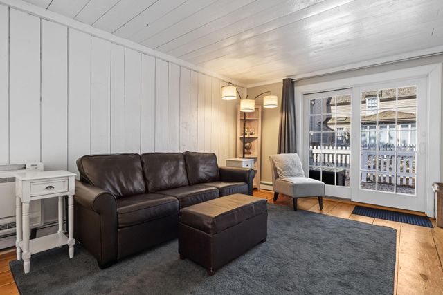 4 Hyannis Point Road UNIT 4, Mashpee, MA 02649
