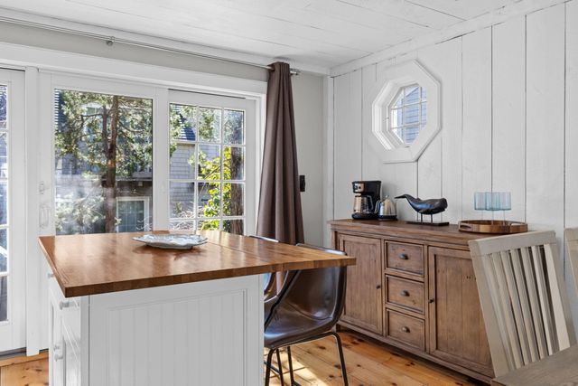 4 Hyannis Point Road UNIT 4, Mashpee, MA 02649