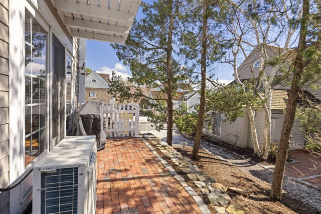 4 Hyannis Point Road UNIT 4, Mashpee, MA 02649