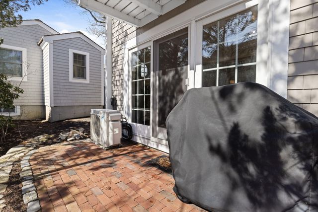 4 Hyannis Point Road UNIT 4, Mashpee, MA 02649