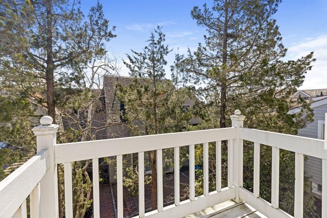 4 Hyannis Point Road UNIT 4, Mashpee, MA 02649