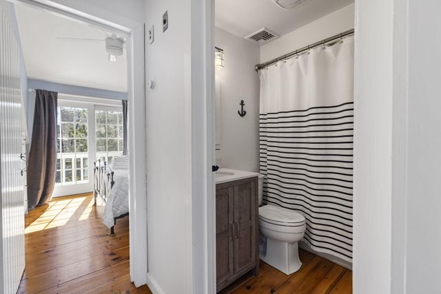 4 Hyannis Point Road UNIT 4, Mashpee, MA 02649