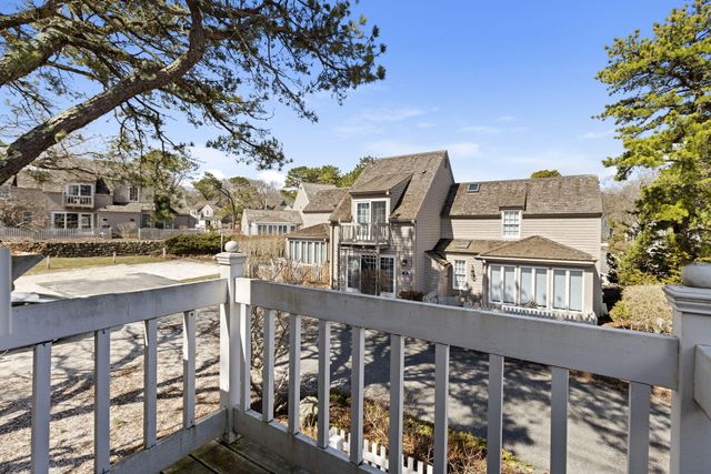 4 Hyannis Point Road UNIT 4, Mashpee, MA 02649