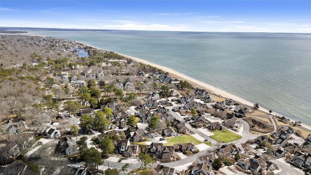 4 Hyannis Point Road UNIT 4, Mashpee, MA 02649