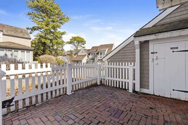 4 Hyannis Point Road UNIT 4, Mashpee, MA 02649