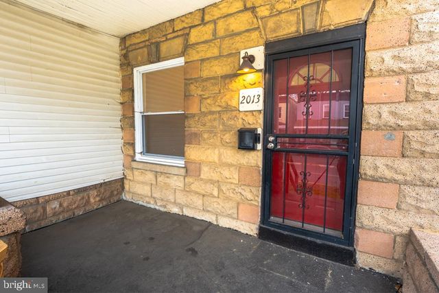 2013 EDGMONT AVE, Chester, PA 19013