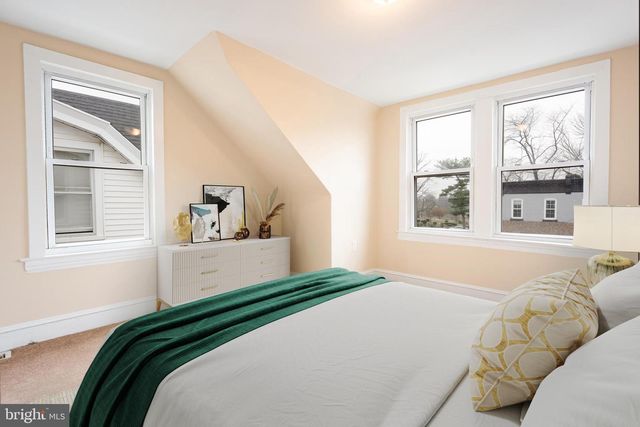 2013 EDGMONT AVE, Chester, PA 19013