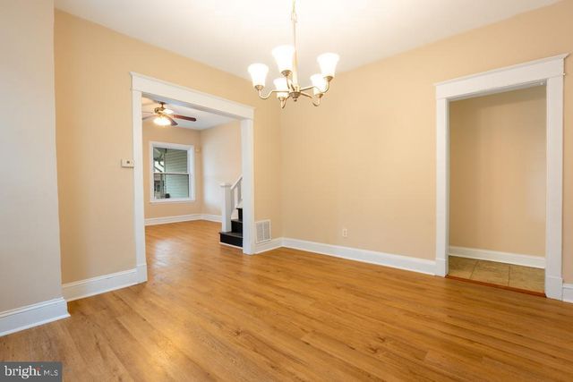 2013 EDGMONT AVE, Chester, PA 19013