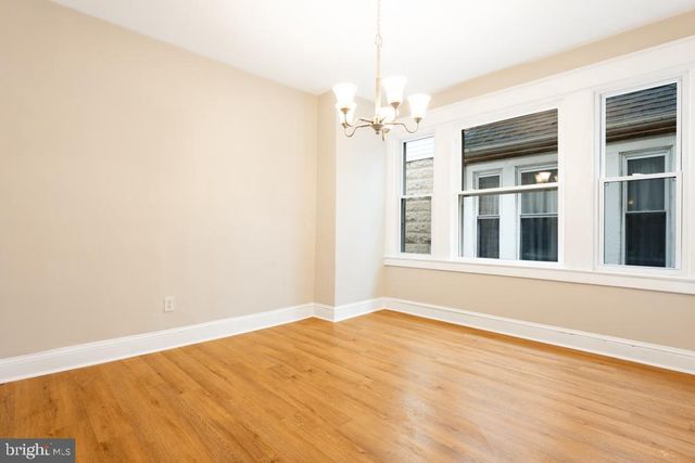 2013 EDGMONT AVE, Chester, PA 19013