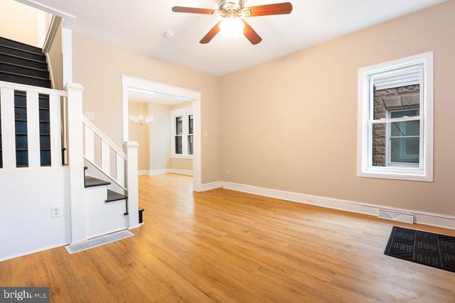 2013 EDGMONT AVE, Chester, PA 19013
