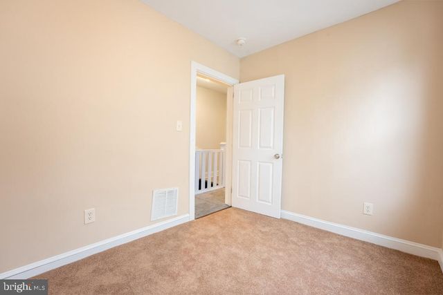 2013 EDGMONT AVE, Chester, PA 19013