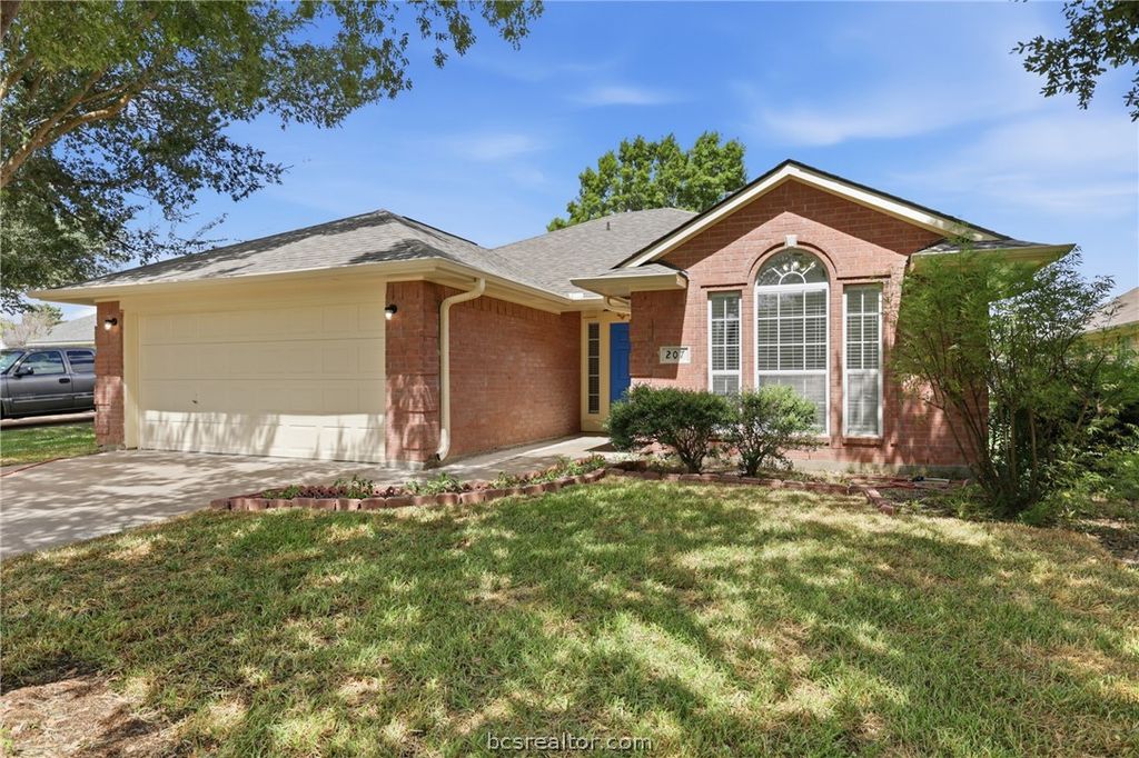 207 Landsburg Court, College Station, TX 77845 — exterior