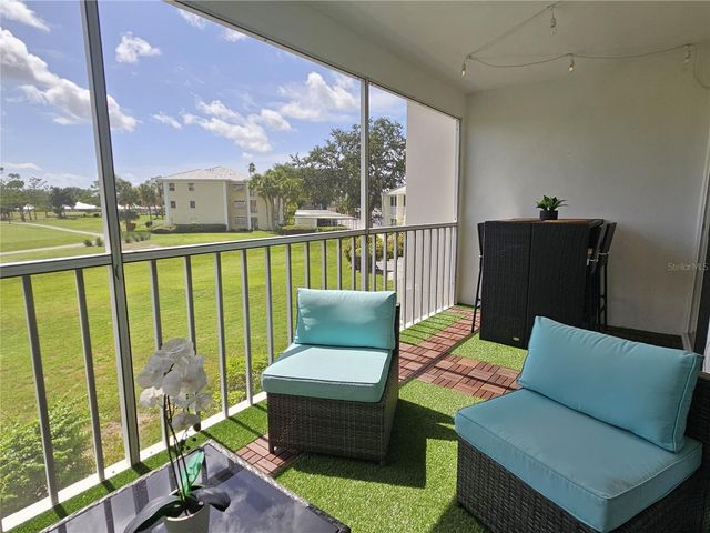 437 CERROMAR LANE 424, Venice, FL 34293