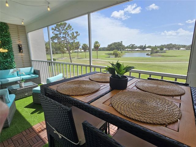 437 CERROMAR LANE 424, Venice, FL 34293