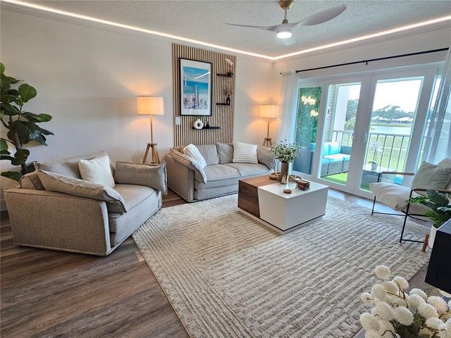437 CERROMAR LANE 424, Venice, FL 34293