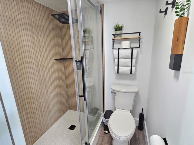 437 CERROMAR LANE 424, Venice, FL 34293
