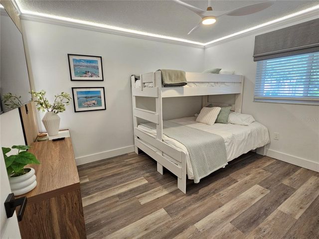 437 CERROMAR LANE 424, Venice, FL 34293