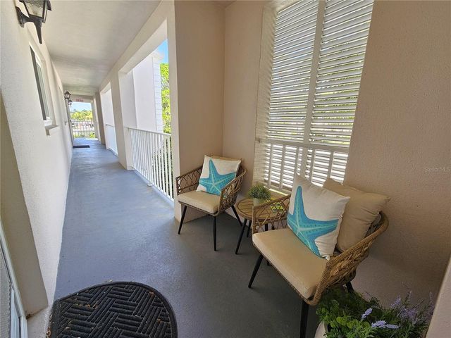 437 CERROMAR LANE 424, Venice, FL 34293