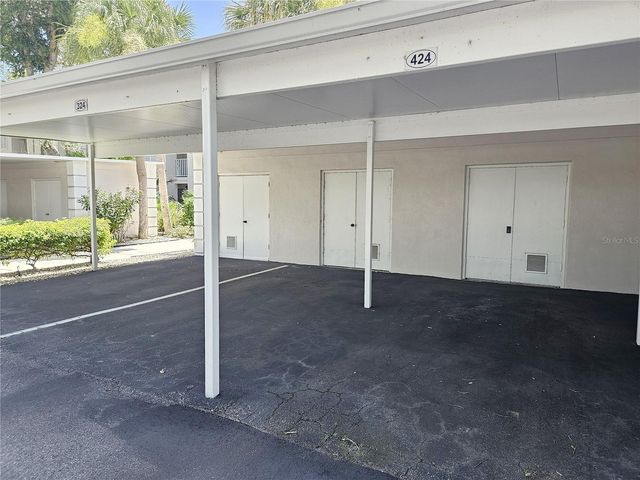 437 CERROMAR LANE 424, Venice, FL 34293