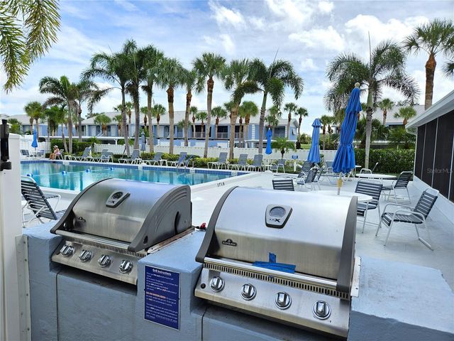 437 CERROMAR LANE 424, Venice, FL 34293