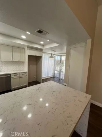 77592 Calle Las Brisas North, Palm Desert, CA 92211