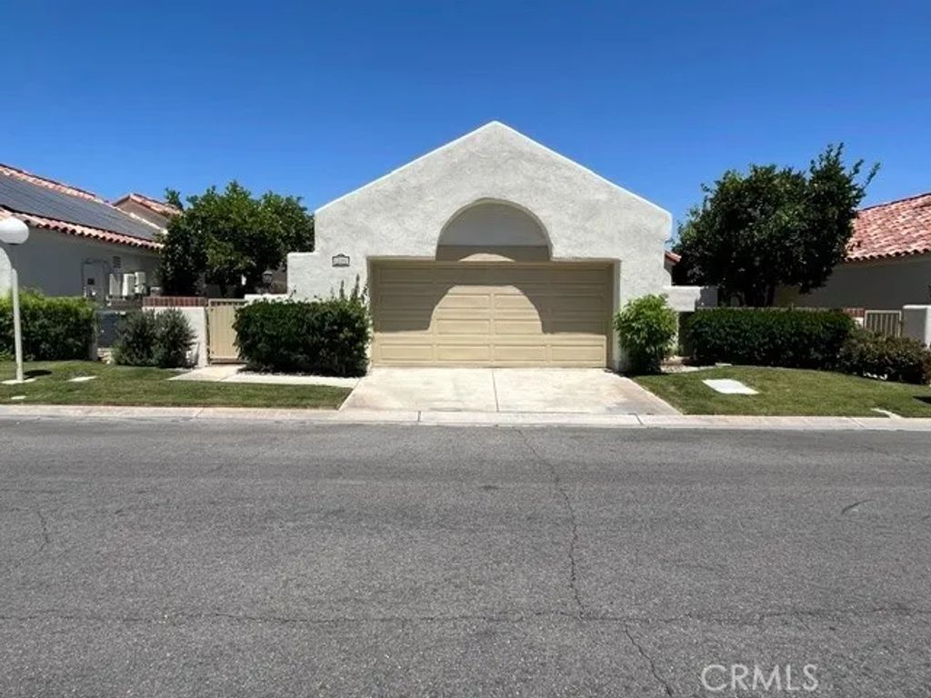 77592 Calle Las Brisas North, Palm Desert, CA 92211