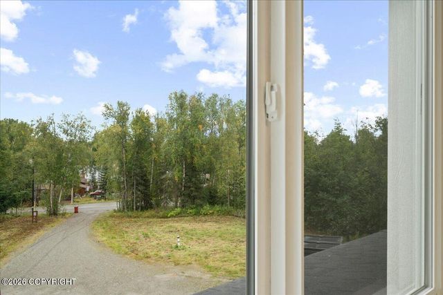 2136 N Meadow Lakes Drive, Wasilla, AK 99623