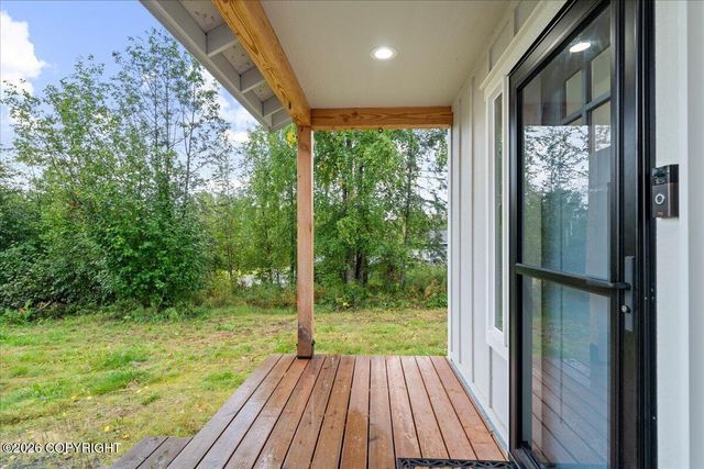2136 N Meadow Lakes Drive, Wasilla, AK 99623