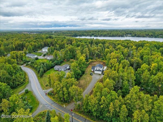 2136 N Meadow Lakes Drive, Wasilla, AK 99623