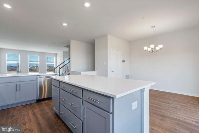 462 TILLER ST, Frederick, MD 21701