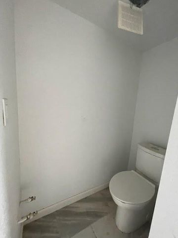 534 E Vassar Avenue, Fresno, CA 93704