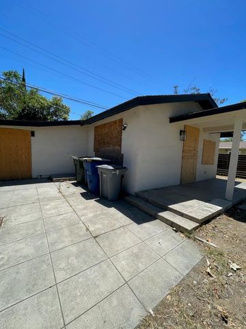534 E Vassar Avenue, Fresno, CA 93704