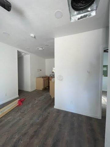 534 E Vassar Avenue, Fresno, CA 93704
