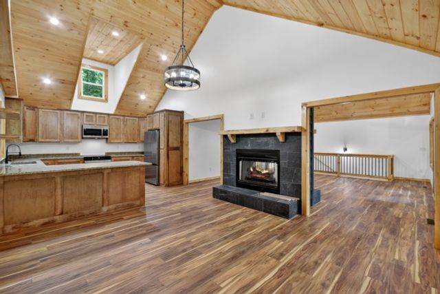 1041 Mountain Oak Road, Ellijay, GA 30536