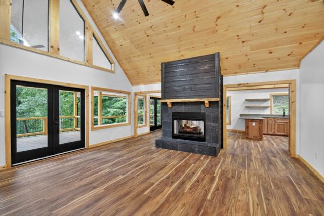 1041 Mountain Oak Road, Ellijay, GA 30536