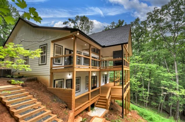 1041 Mountain Oak Road, Ellijay, GA 30536