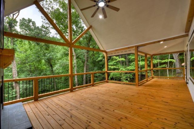 1041 Mountain Oak Road, Ellijay, GA 30536