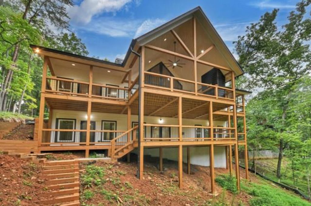 1041 Mountain Oak Road, Ellijay, GA 30536