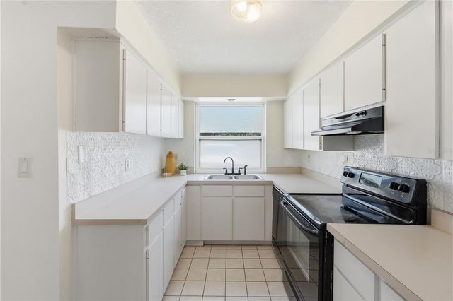 7551 ABONADO ROAD, Tampa, FL 33615