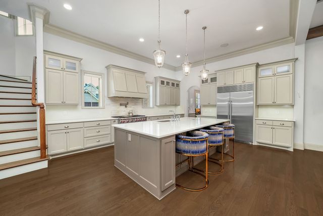 12114 Prestonridge Road, Dallas, TX 75230