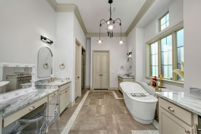 12114 Prestonridge Road, Dallas, TX 75230