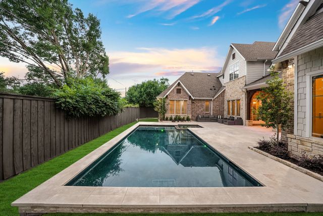 12114 Prestonridge Road, Dallas, TX 75230