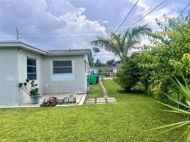 8361 NW 27th Place, Sunrise, FL 33322