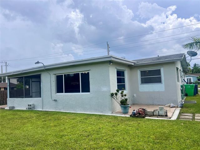 8361 NW 27th Place, Sunrise, FL 33322