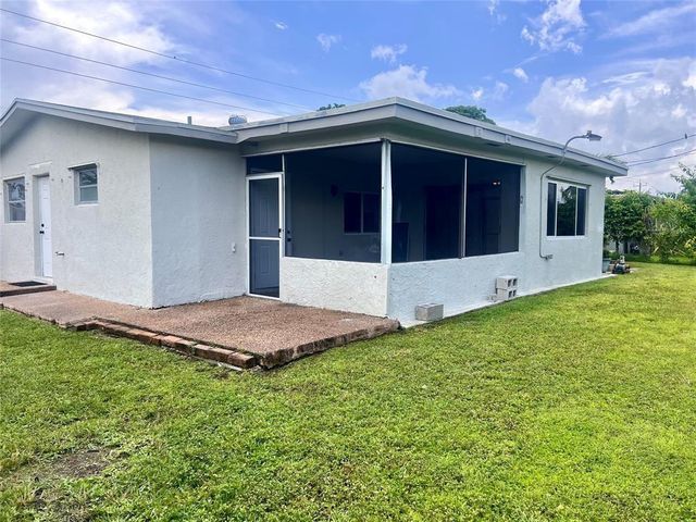 8361 NW 27th Place, Sunrise, FL 33322