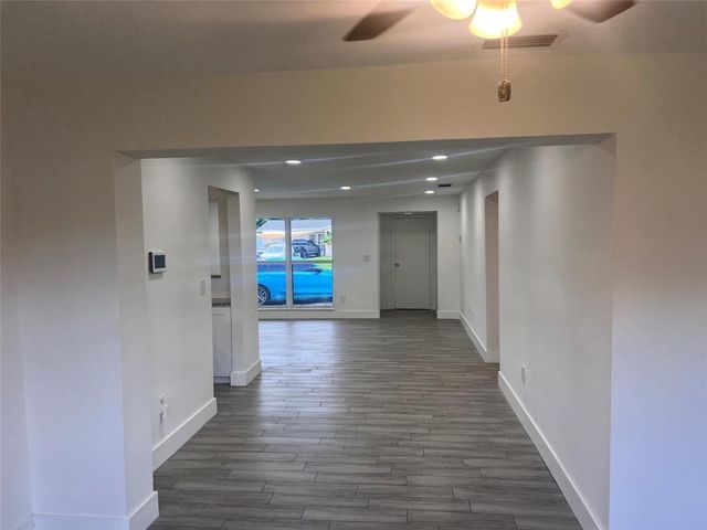 8361 NW 27th Place, Sunrise, FL 33322